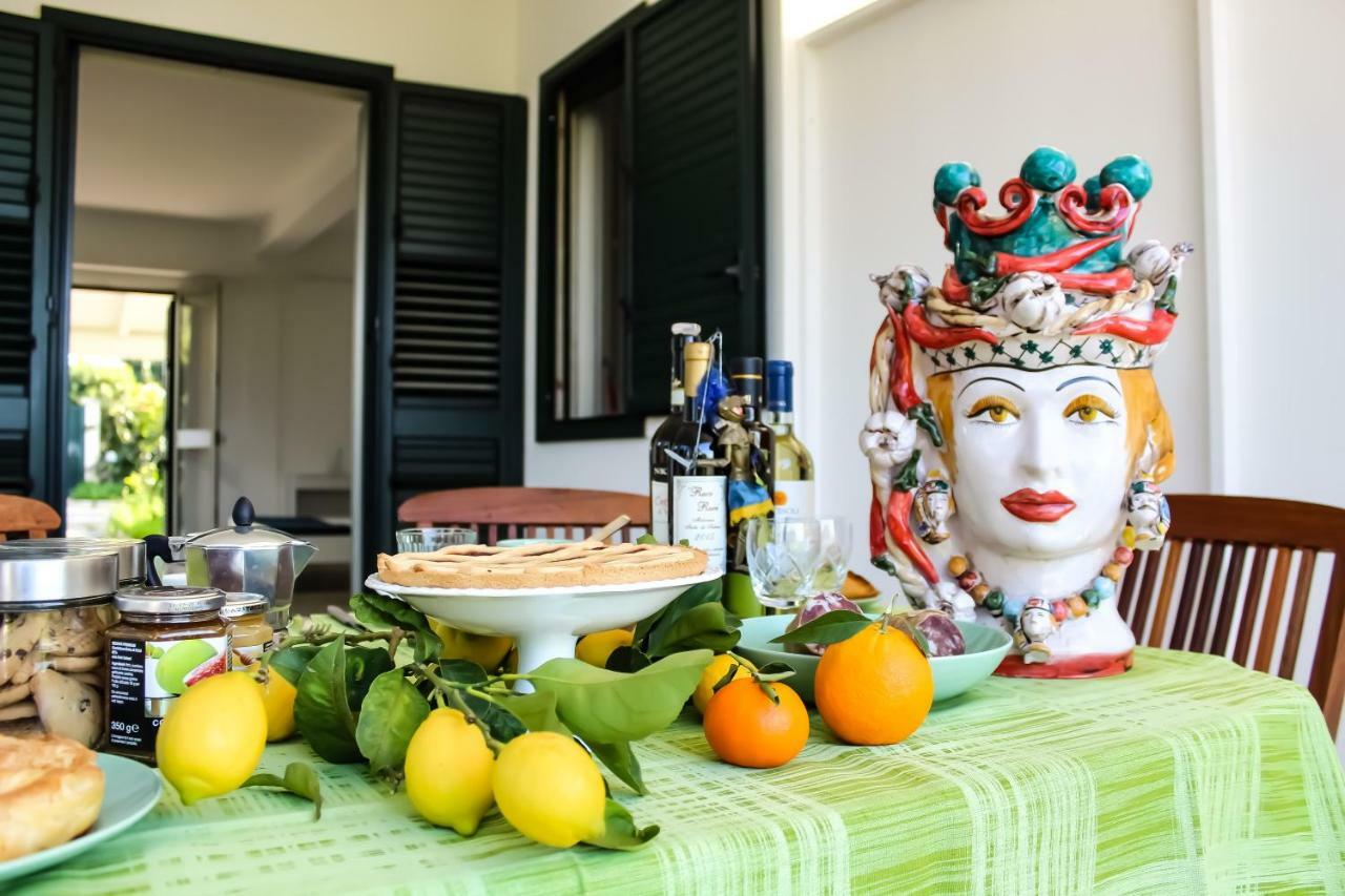 מרינה די רגוזה Villa Eleonora מראה חיצוני תמונה