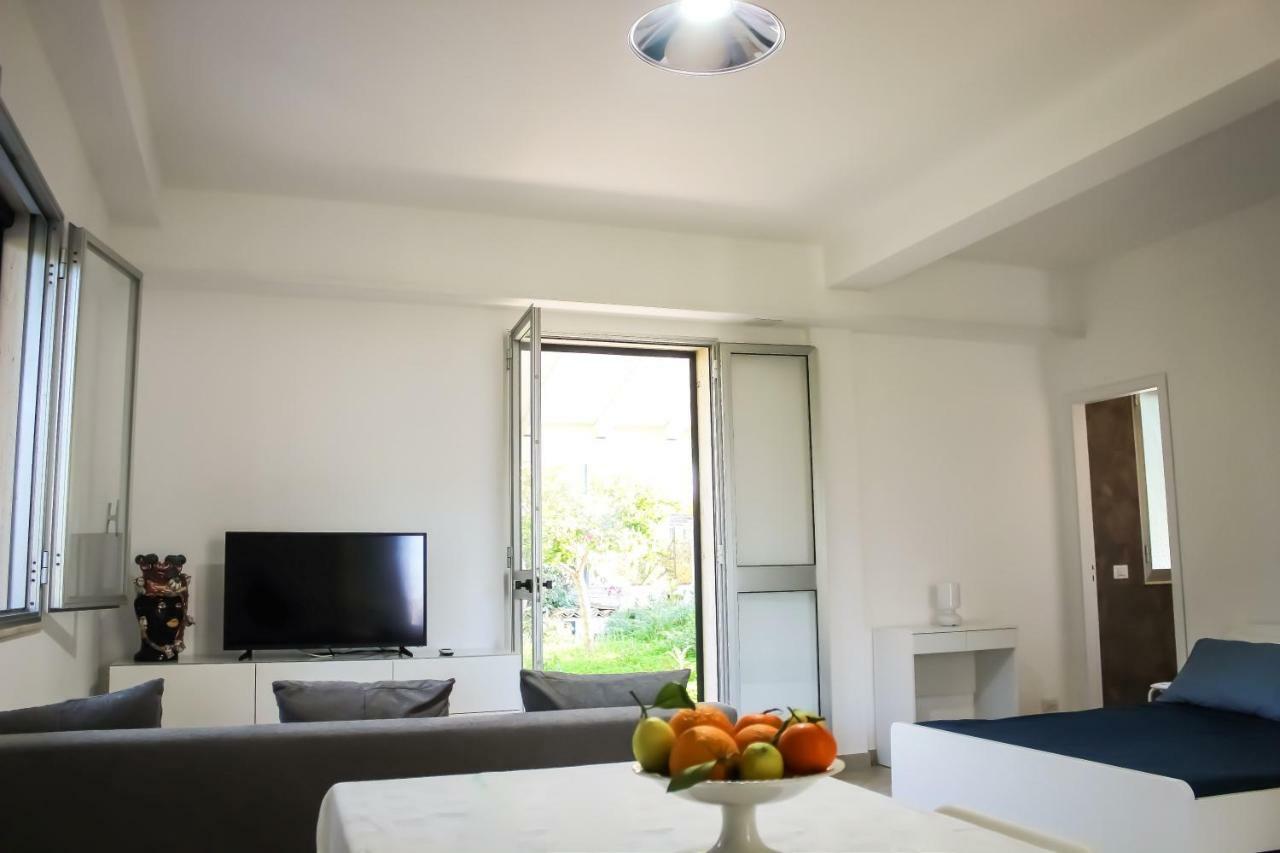 מרינה די רגוזה Villa Eleonora מראה חיצוני תמונה